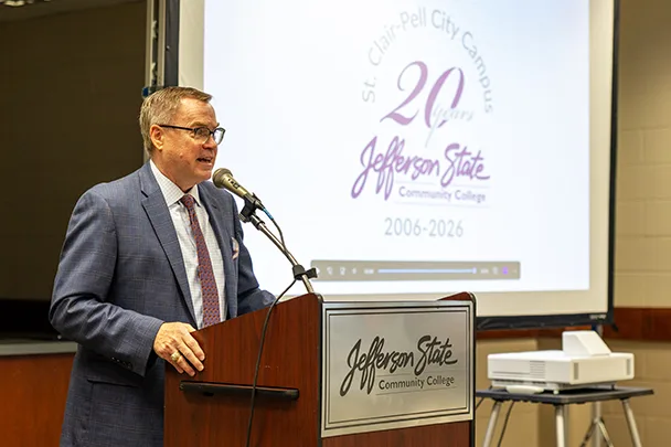 Guin Robinson speaking at Pell City Campus 20th Anniversary