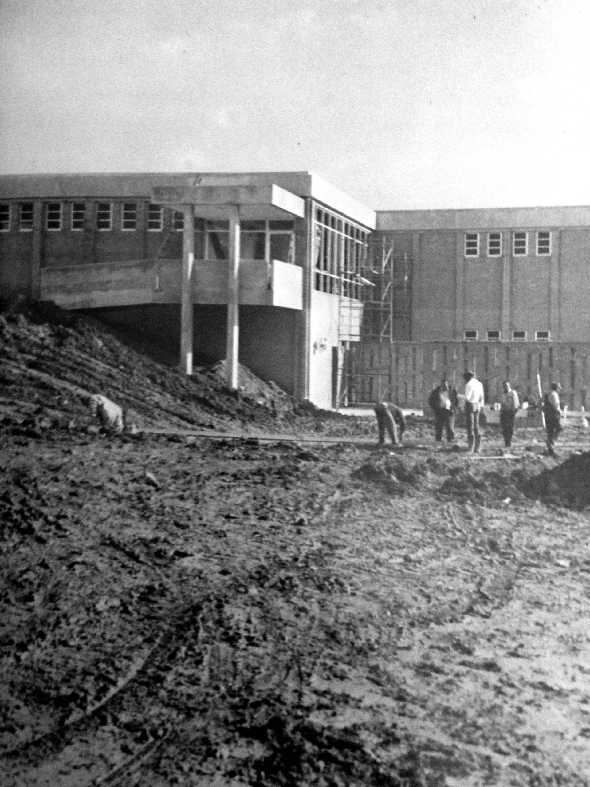 1966 Workers Mud 2