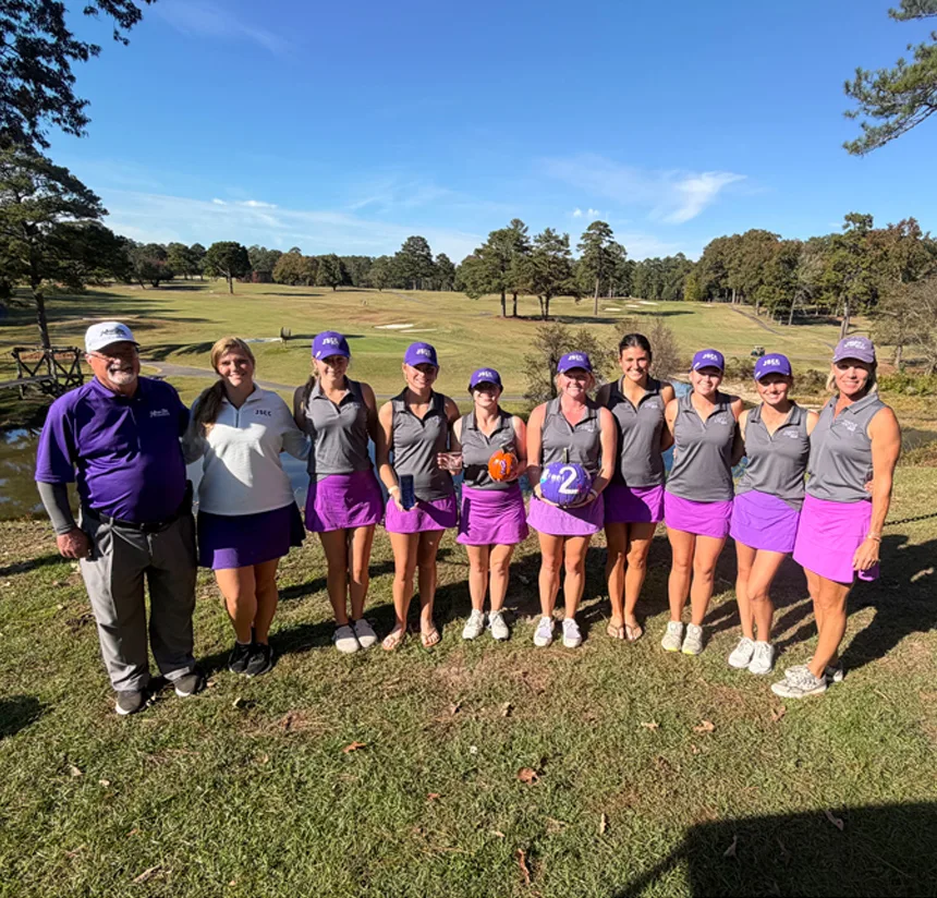 Women's Golf Finish 2nd at Fall Invitational Tournament